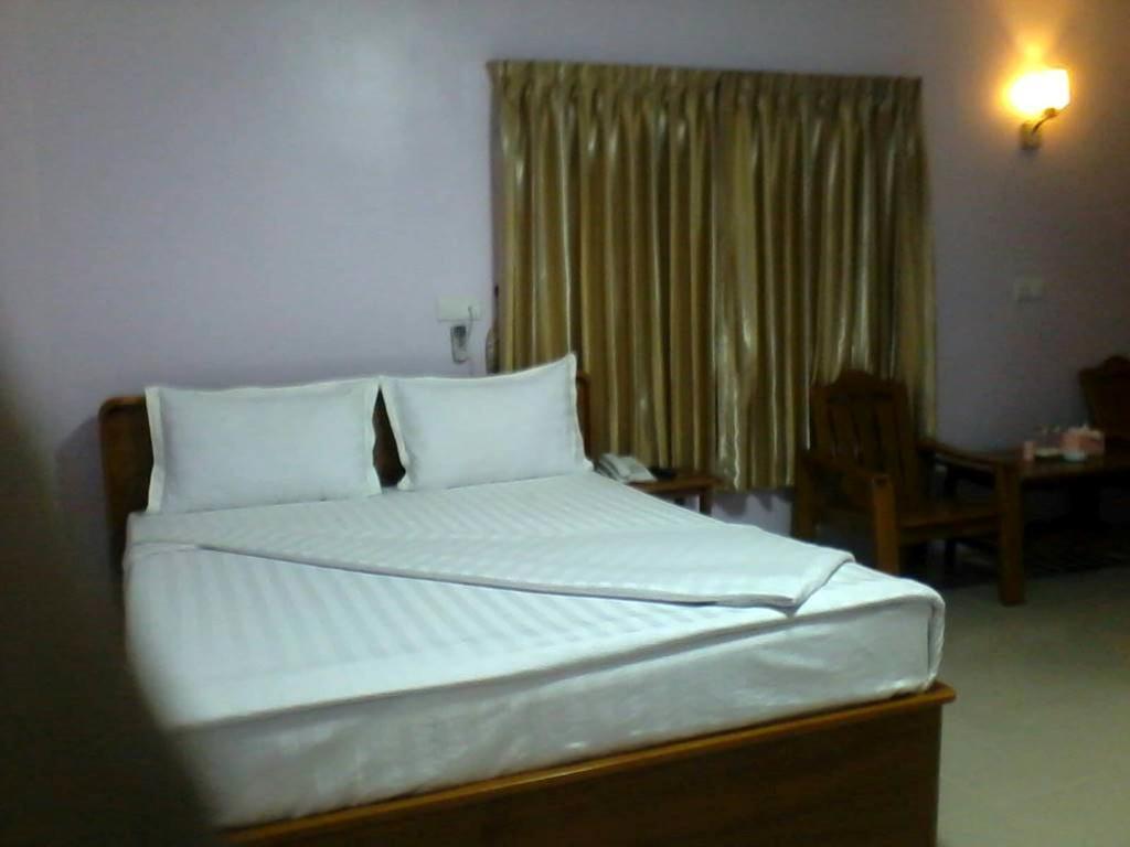 Aung Tha Pyay Hotel 3 Rangoon Kamer foto