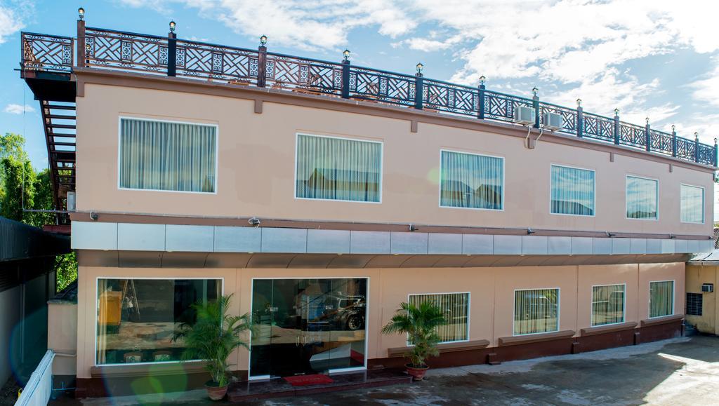 Aung Tha Pyay Hotel 3 Rangoon Buitenkant foto