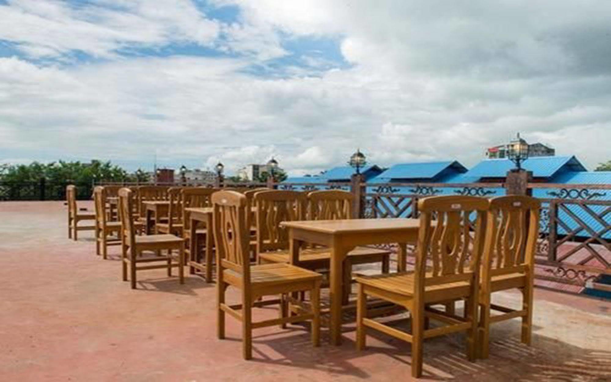 Aung Tha Pyay Hotel 3 Rangoon Buitenkant foto
